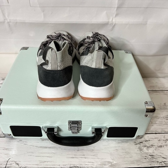 Adidas Quesa Running Trail Shoes - Picture 3 of 7